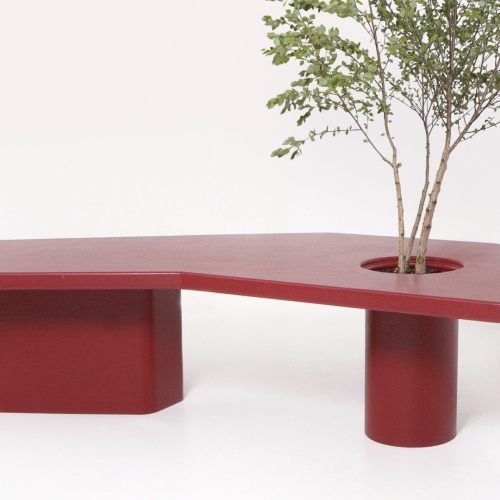 fermetti-boomerang-table-himalayanbirch.jpg